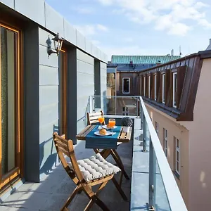 modern-apartment-prague.praguehotelsweb.com/