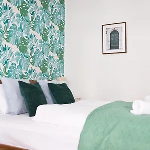 lovag-studio-apartment.inbudapesthotels.com/